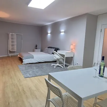 Pereira Azurara 3 5 3*