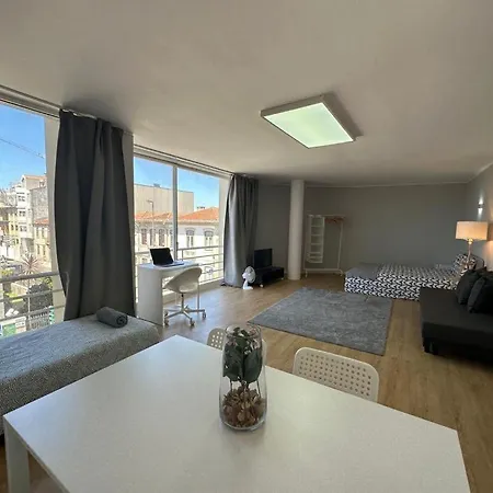 Pereira Azurara 3 5 Πανσιόν